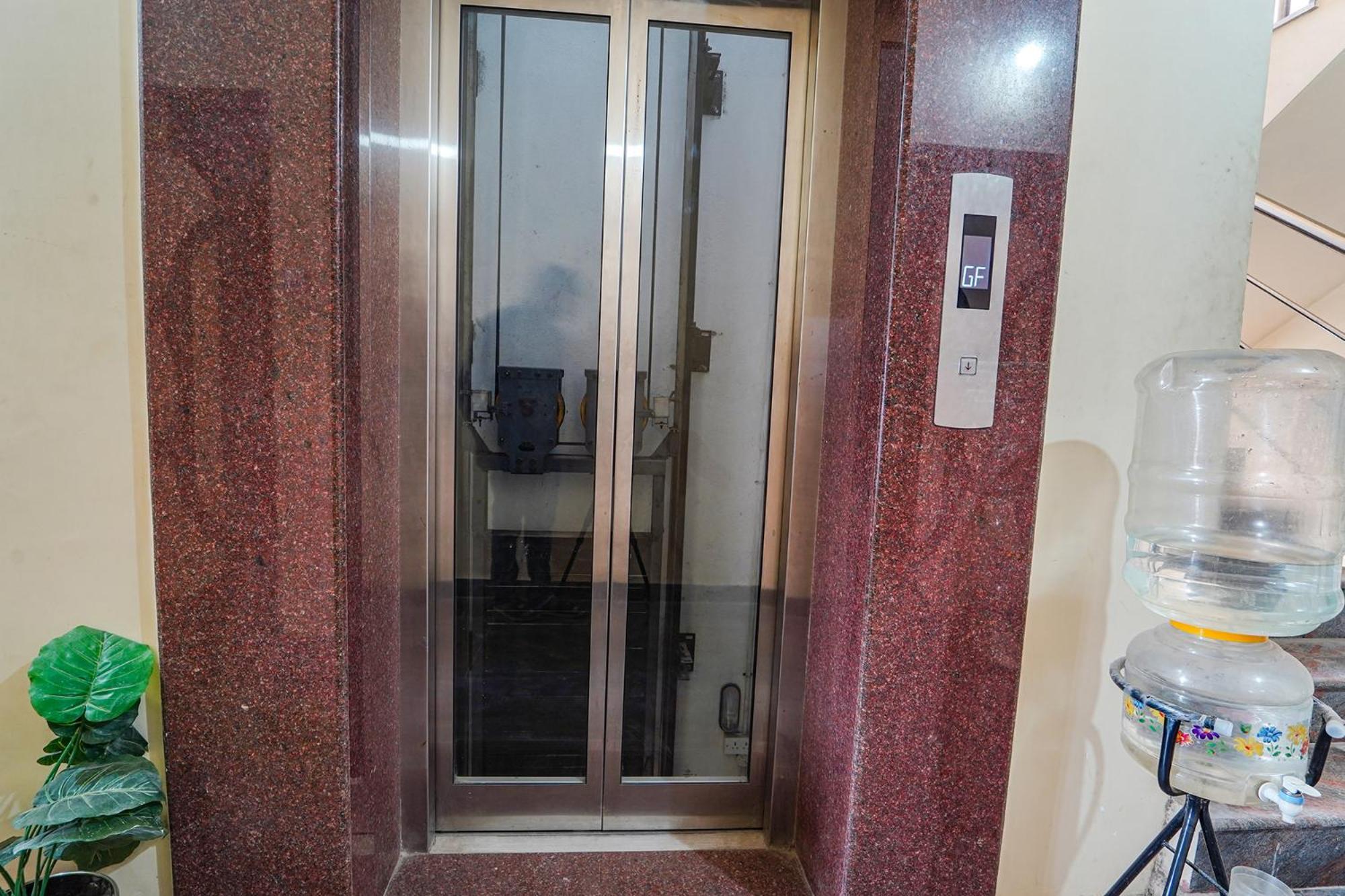 מלון Siruseri Fabexpress Its South East Residency מראה חיצוני תמונה